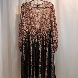 Torrid Floral tie front maxi kimono